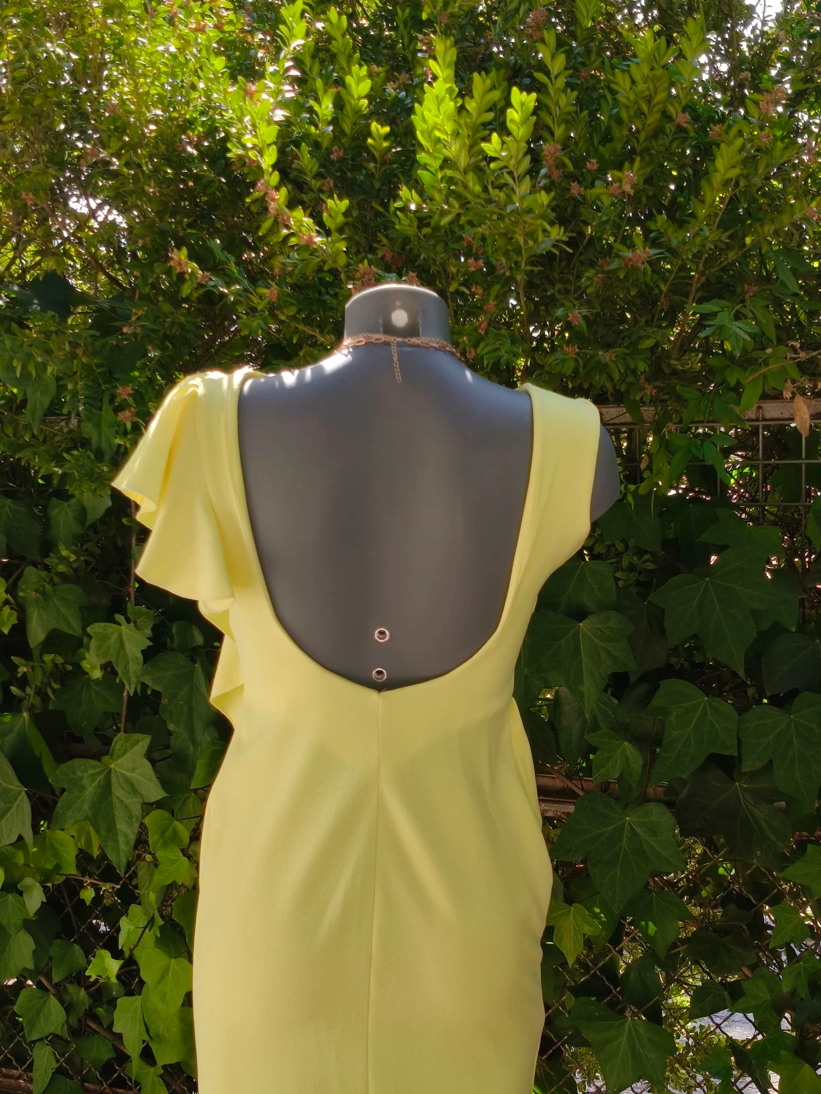 Robe élégante de fête avec volant /Vestido elegante de fiesta con volante – photo 9